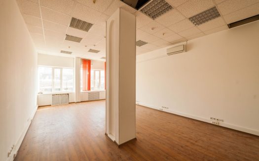 Бизнес центр «Лакки плюс» 383 м²
