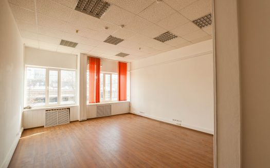 Бизнес центр «Лакки плюс» 383 м²